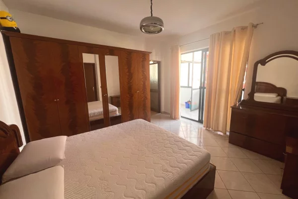 Shtepi me qera 2+1 ne Tirane - 50,000 Leke