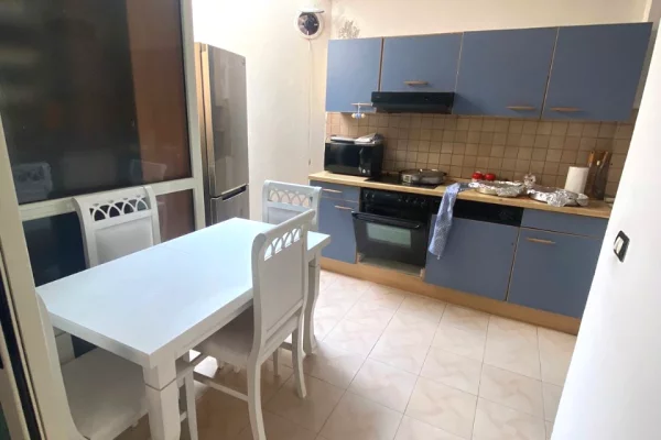 Shtepi me qera 3+1 ne Tirane - 550 Euro