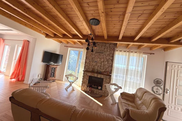 House for Sale 5+1 in Tirana - 600,000 Euro