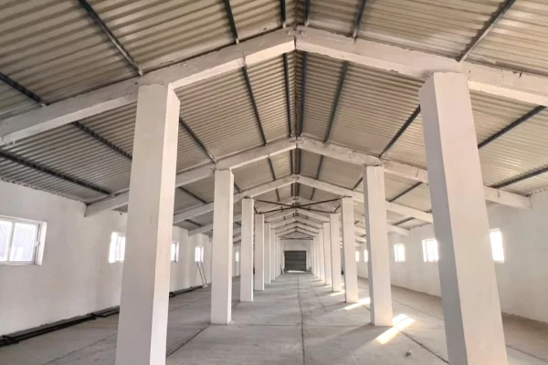 Ambient biznesi me qera 4+1 ne Tirane - 1,100 Euro