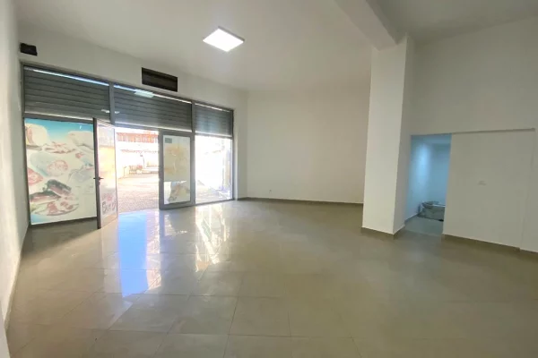 Ambient biznesi ne shitje 1+1 ne Tirane - 155,000 Euro