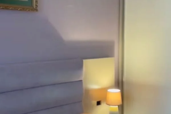 Shtepi me qera Apartament ne Tirane, 1+1, Mobilimi E mobiluar, Pagesa 500  Euro.