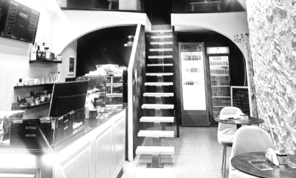 SHITET BIZNESI BAR & KREPERI MYSLYM SHYRI