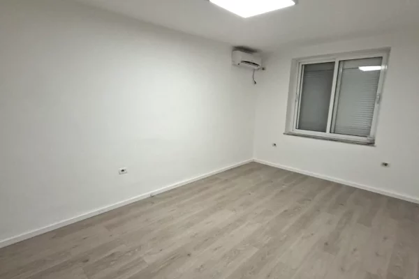 AMMBIENT ZYRE ME QIRA 📍URA VASIL SHANTO 