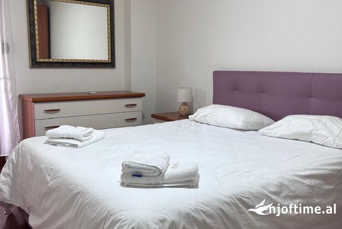 Shtepi ne shitje Apartament ne Tirane, 2+1, Mobilimi E mobiluar, Pagesa 600,000  Euro.