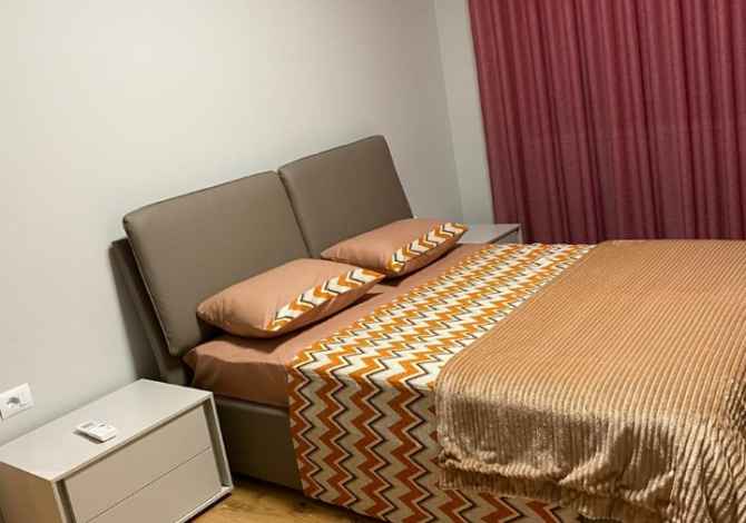 Shtepi me qera 2+1 ne Tirane - 1,200 Euro