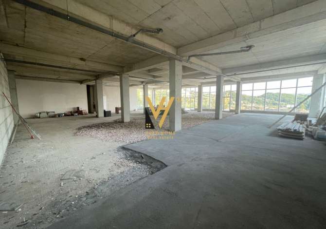 Ambient biznesi ne shitje 2+1 ne Tirane - 695,000 Euro