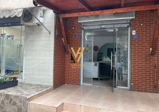 JEPET AMBIENT BIZNESI 45 M2 ME QERA TE ISH KONGRESI LUSHNJES 450 EURO