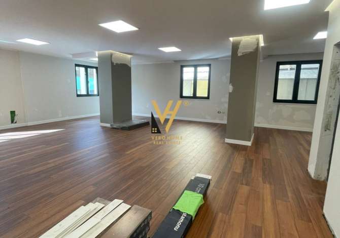 Ambient biznesi ne shitje 3+1 ne Tirane - 399,000 Euro