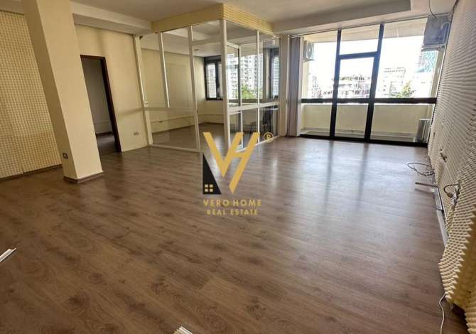 Ambient biznesi me qera 3+1 ne Tirane - 1,250 Euro