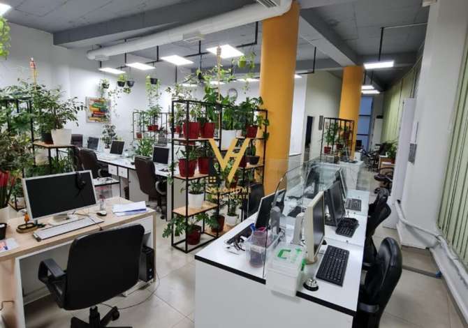 SHITET AMBIENT KOMERCIAL 460 M2 TE KOMUNA E PARISIT 1.840.000 EURO