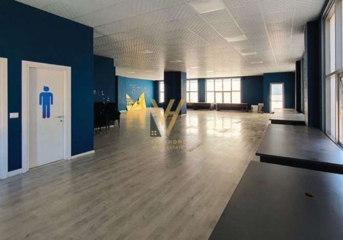 Ambient biznesi ne shitje 3+1 ne Tirane - 648,000 Euro