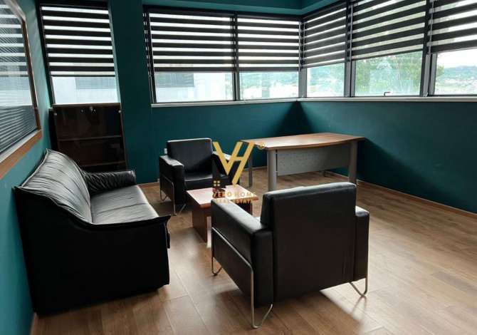 JEPET ME QERA KAPANON 3 KATE NE BERXULLE 6.000 EURO