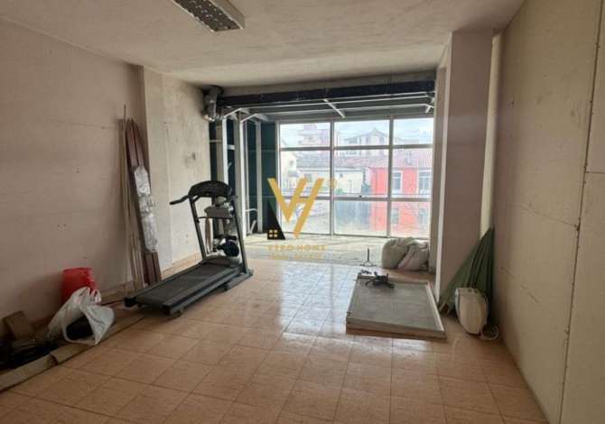 JEPET ZYRE 280 M2 OPEN SPACE ME QERA NE KINOSTUDIO 1.800 EURO