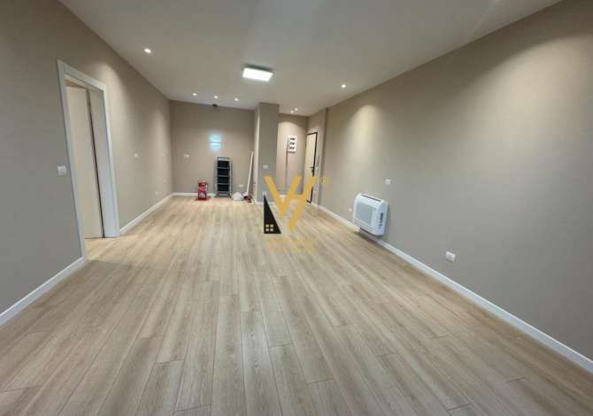 JEPET ZYRE 165 M2 ME QERA TE GARDEN BUILDING, RRUGA E KAVAJES 1.400 EURO