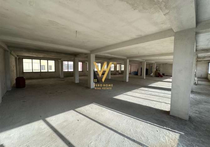 JEPET AMBIENT 450 M2 ME QERA PRANE DELIJORGJIT 1.000 EURO