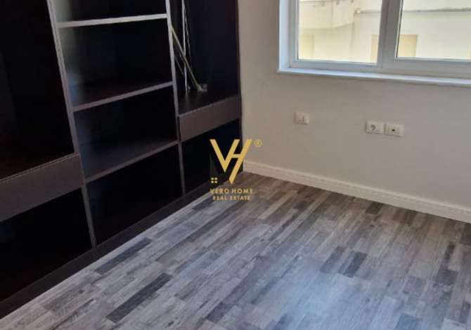 Shtepi ne shitje Apartament ne Tirane, 2+1, Mobilimi E mobiluar, Pagesa 220,000  Euro.