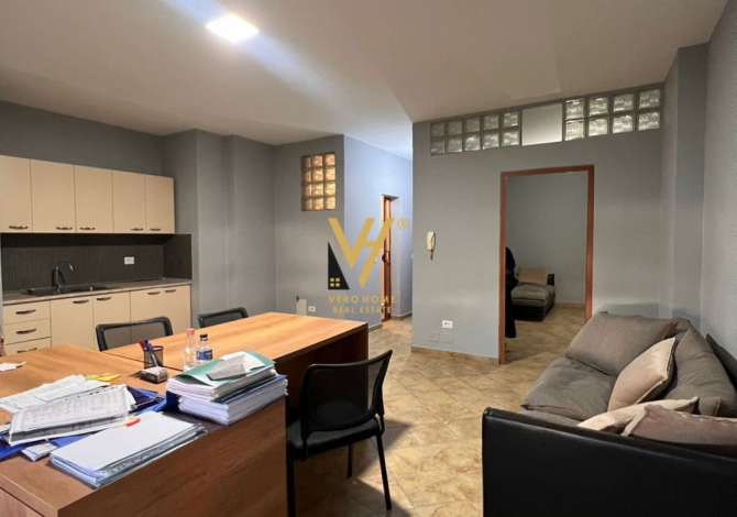 Ambient biznesi me qera 3+1 ne Tirane - 500 Euro
