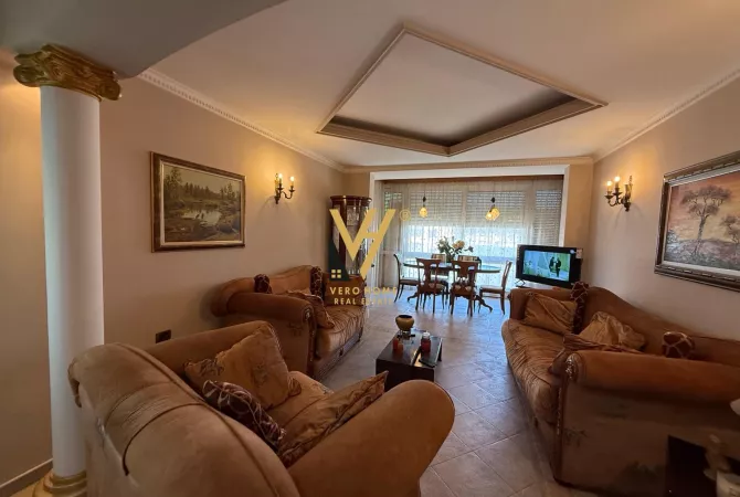 Shtepi me qera 2+1 ne Tirane - 800 Euro