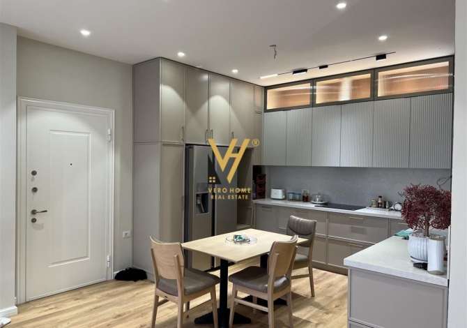 Shtepi ne shitje Apartament ne Tirane, 3+1, Mobilimi E mobiluar, Pagesa 259,000  Euro.