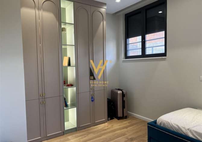 Shtepi ne shitje Apartament ne Tirane, 3+1, Mobilimi E mobiluar, Pagesa 259,000  Euro.