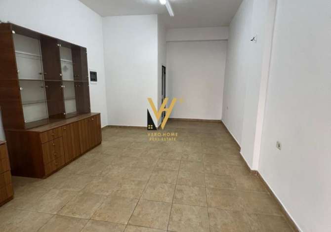 Ambient biznesi me qera 1+1 ne Tirane - 300 Euro