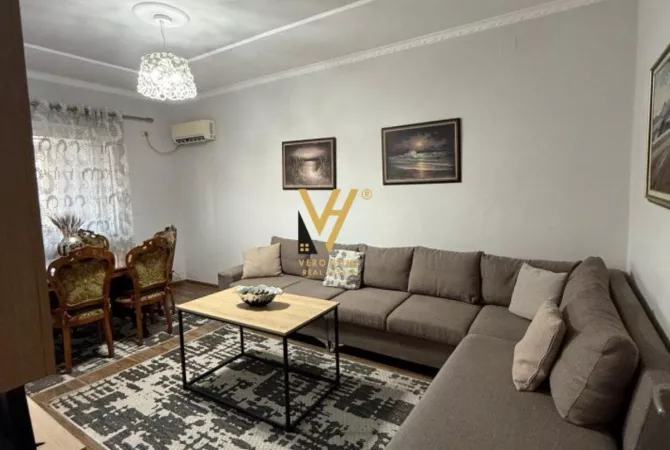 Shtepi me qera 2+1 ne Tirane - 550 Euro