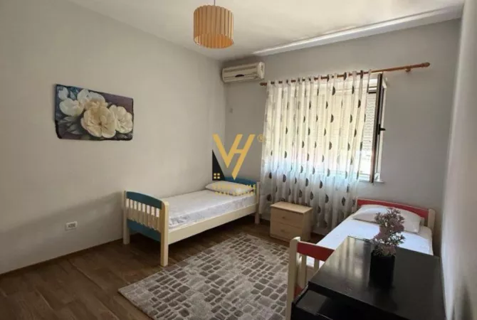 Shtepi me qera 2+1 ne Tirane - 550 Euro