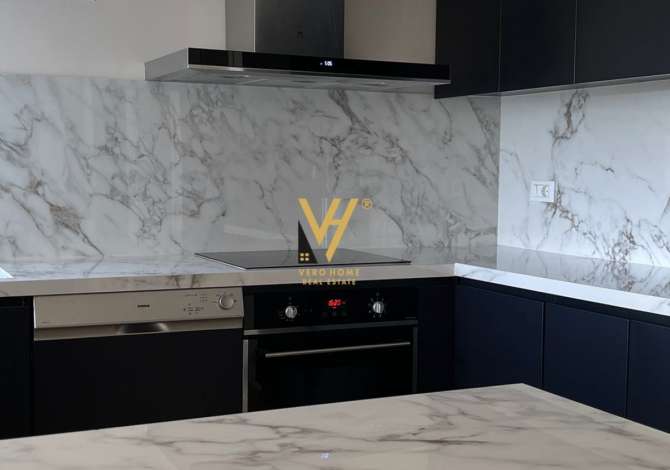 Shtepi me qera 2+1 ne Tirane - 1,400 Euro