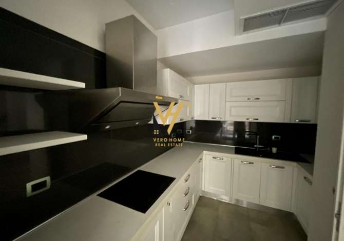 Shtepi me qera 6+1 ne Tirane - 3,800 Euro