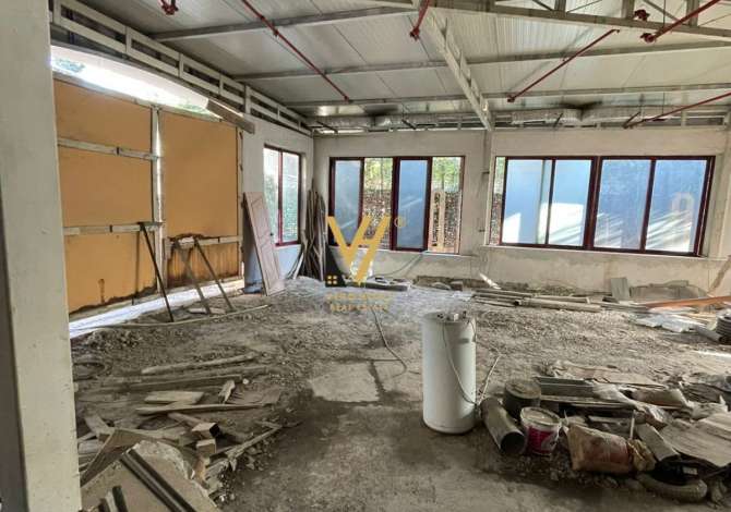Shtepi me qera 7+1 ne Tirane - 16,000 Euro