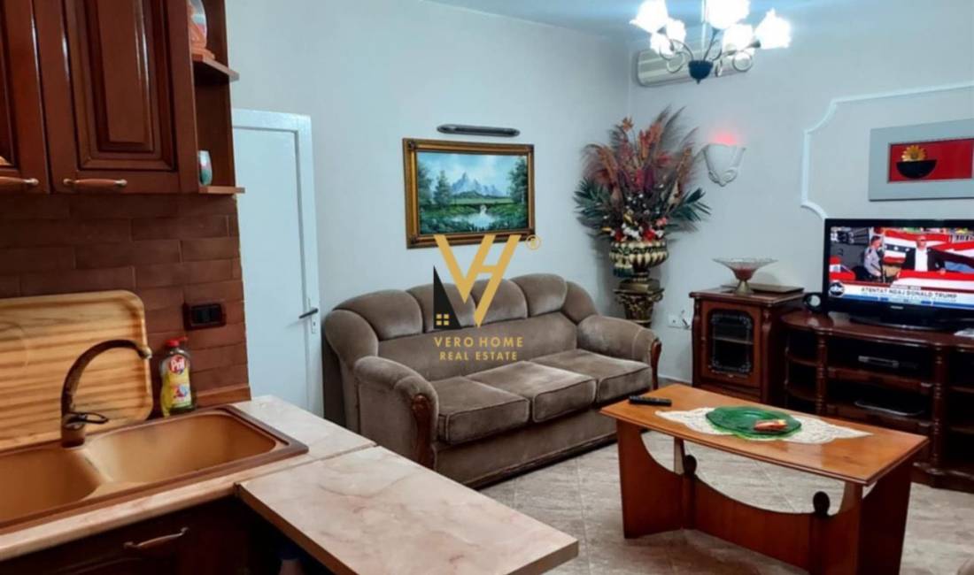 Shtepi me qera Apartament ne Tirane, 2+1, Mobilimi E mobiluar, Pagesa 500  Euro.