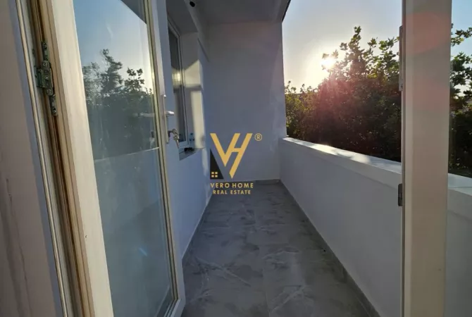 Shtepi ne shitje Apartament ne Tirane, 1+1, Mobilimi Bosh, pa mobiluar, Pagesa 137,000  Euro.