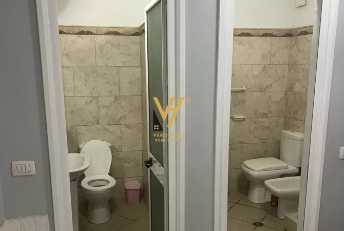 Shtepi me qera Apartament ne Tirane, 1+1, Mobilimi E mobiluar, Pagesa 450  Euro.