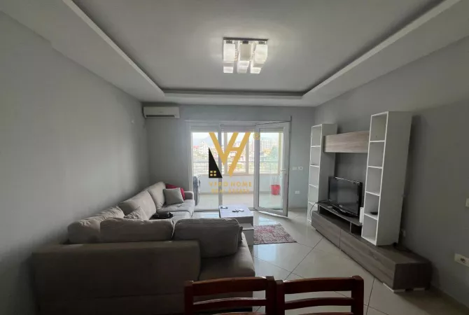 Shtepi me qera Apartament ne Tirane, 1+1, Mobilimi E mobiluar, Pagesa 450  Euro.