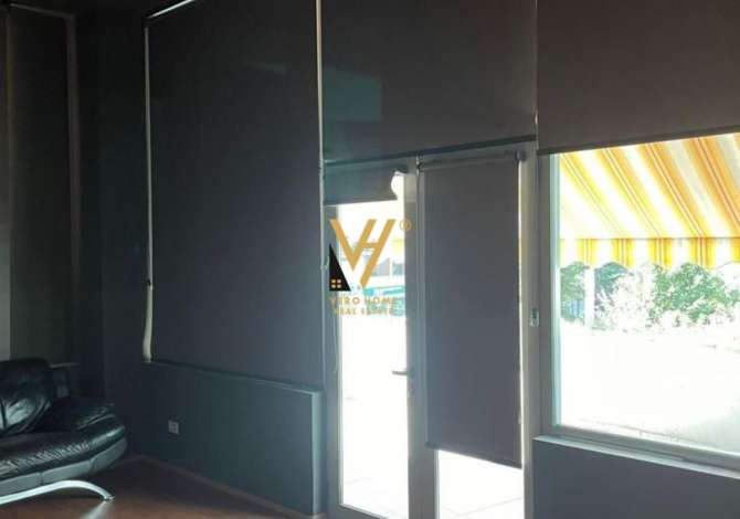 JEPET ZYRE 150 M2 ME QERA TE KOMUNA E PARISIT 1.300 EURO