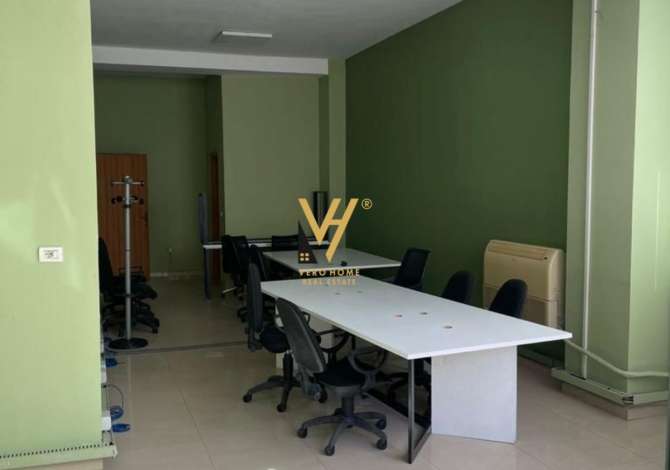 Ambient biznesi me qera 3+1 ne Tirane - 1,300 Euro