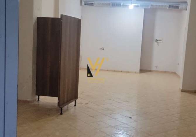 Ambient biznesi me qera 1+1 ne Tirane - 35,000 Leke