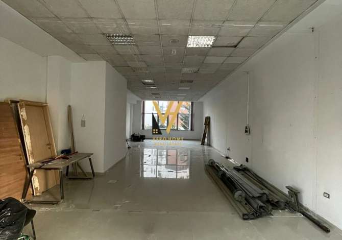 Ambient biznesi me qera 3+1 ne Tirane - 1,200 Euro