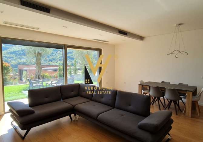 Casa in affitto 3+1 a Tirana - 2,550 Euro