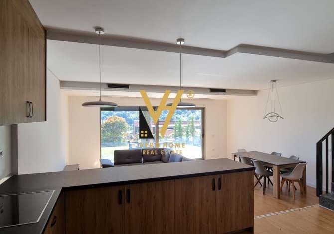 Shtepi me qera Vila Luksoze ne Tirane, 3+1, Mobilimi E mobiluar, Pagesa 2,550  Euro.