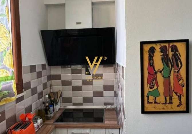 Shtepi ne shitje Apartament ne Tirane, 3+1, Mobilimi E mobiluar, Pagesa 200,000  Euro.