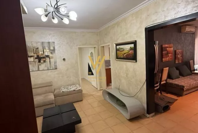 Shtepi me qera 2+1 ne Tirane - 750 Euro