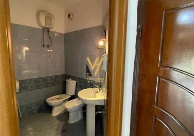 Ambient biznesi me qera 3+1 ne Tirane - 600 Euro