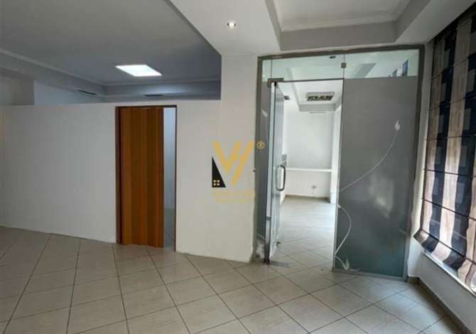 JEPET ZYRE 60 M2 ME QERA TE RRUGA E KAVAJES 600 EURO