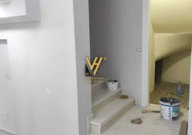 Ambient biznesi me qera 3+1 ne Tirane - 1,000 Euro