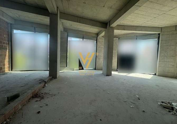 Ambient biznesi me qera 3+1 ne Tirane - 2,700 Euro