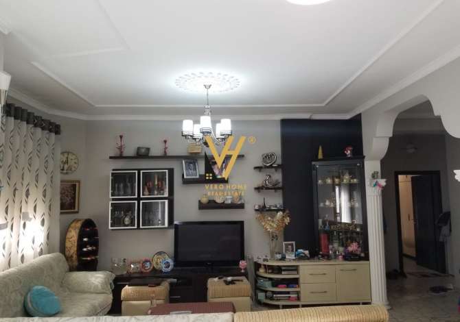 Shtepi me qera 7+1 ne Tirane - 3,700 Euro