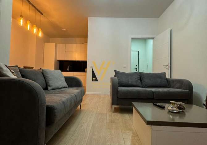 Shtepi me qera 2+1 ne Tirane - 1,300 Euro