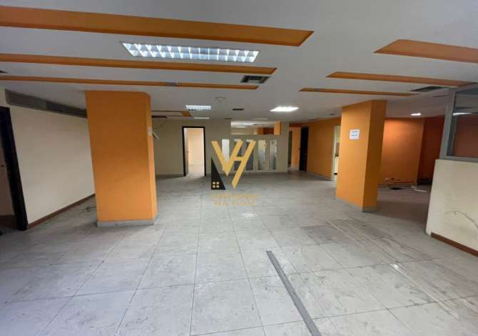 Ambient biznesi me qera 3+1 ne Tirane - 5,000 Euro